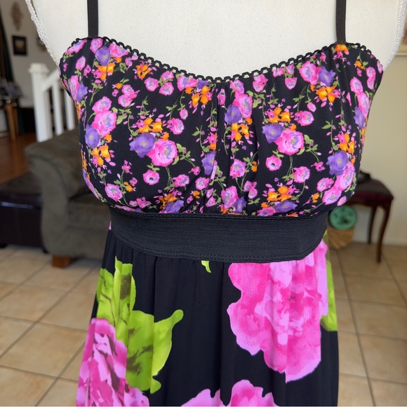 floral asymmetrical sun dress - Picture 2 of 5